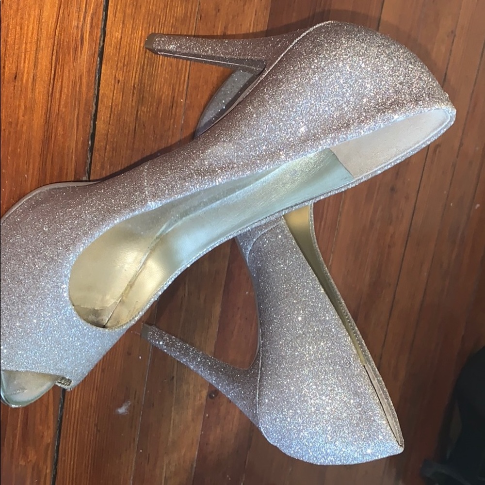 Sparkly 3 inch heels!!